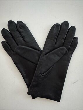 Wilson’s Black Leather Gloves-S